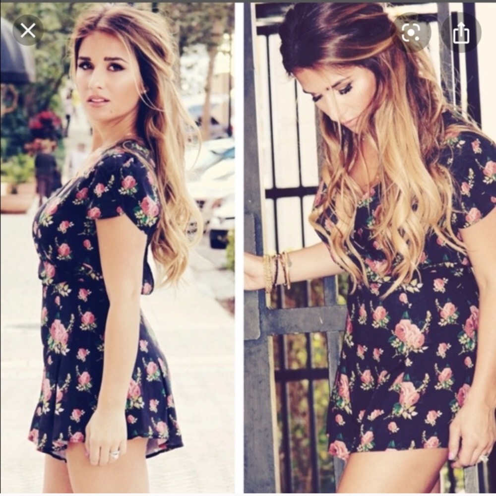 NWT Kittenish romper xs floral Maria Elena
